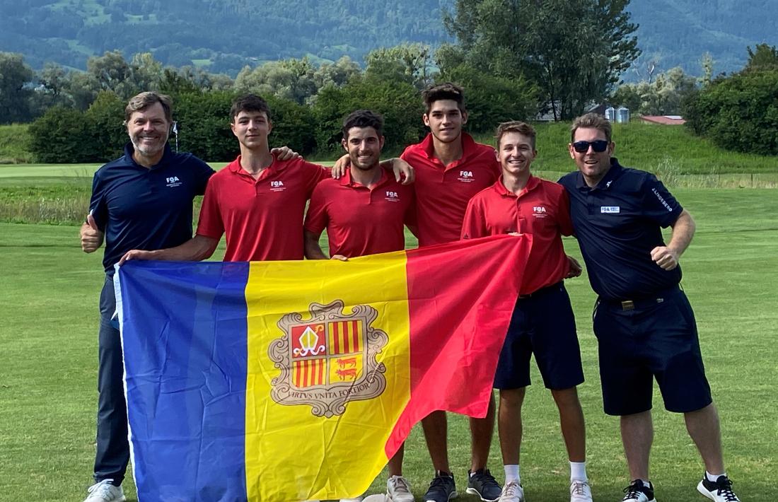 La selecció, a Liechtenstein.