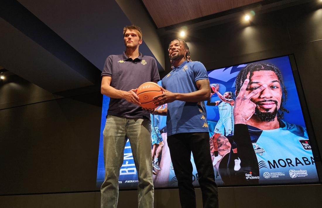 Ben Lammers i Shannon Evans II van ser presentats ahir de manera oficial a la seu de MoraBanc.