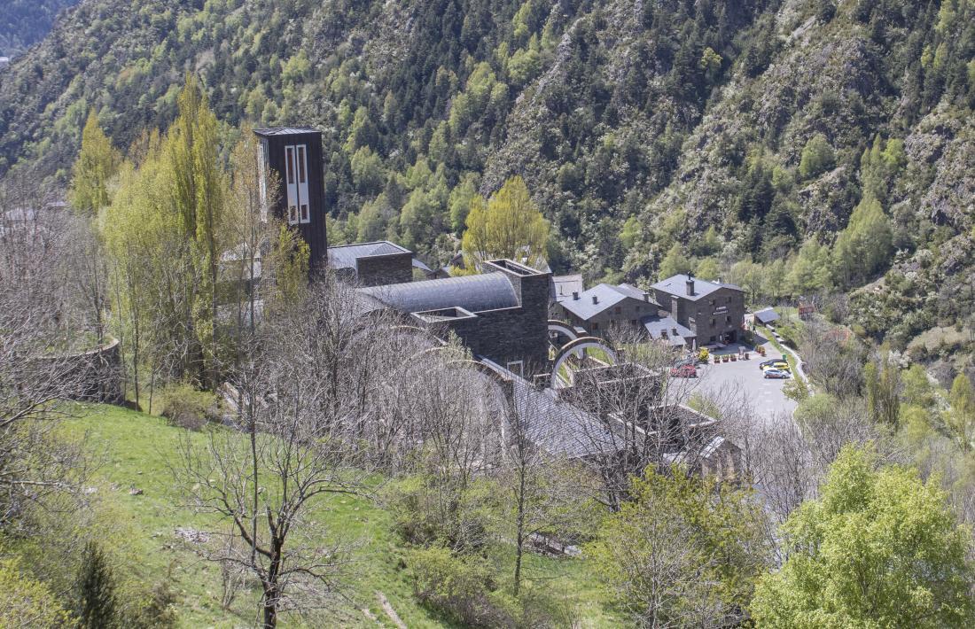 Vista del Santuari de Meritxell.