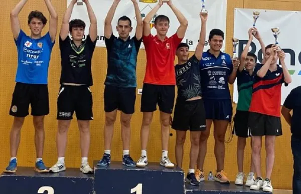 p. 30 tennis taula valls del nord a cassa foto facebook