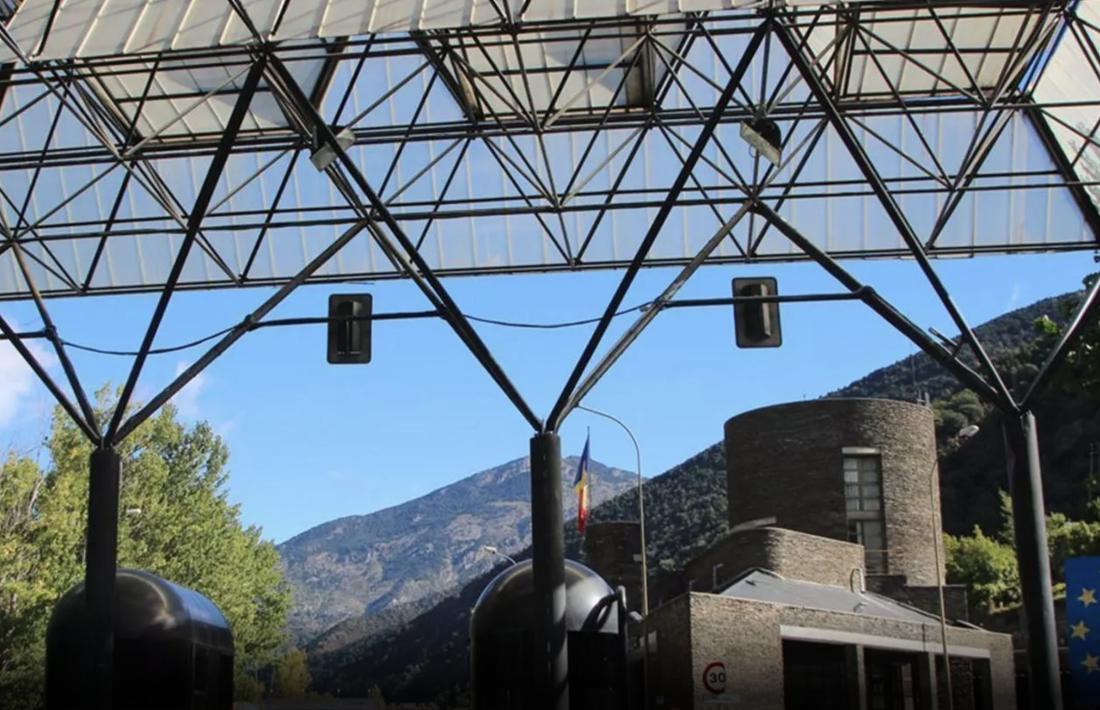 La detenció ha tingut lloc a la frontera del riu Runer.