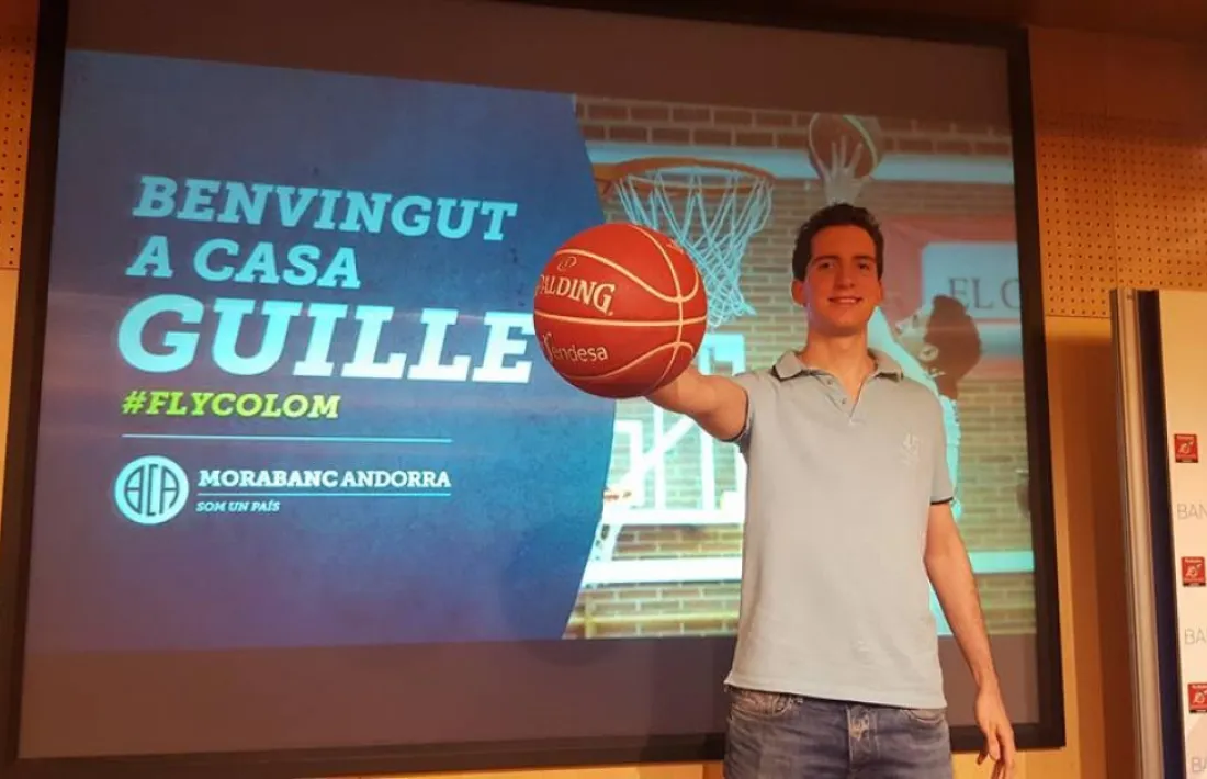 El noi de la casa torna
