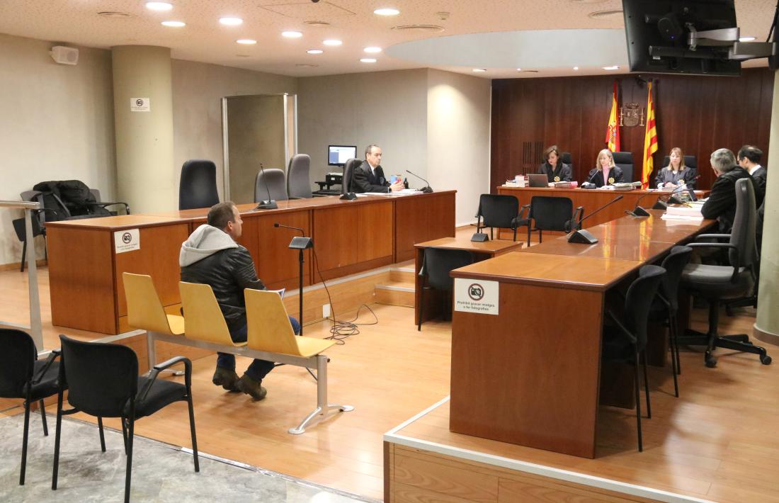 L'acusat, durant el judici.