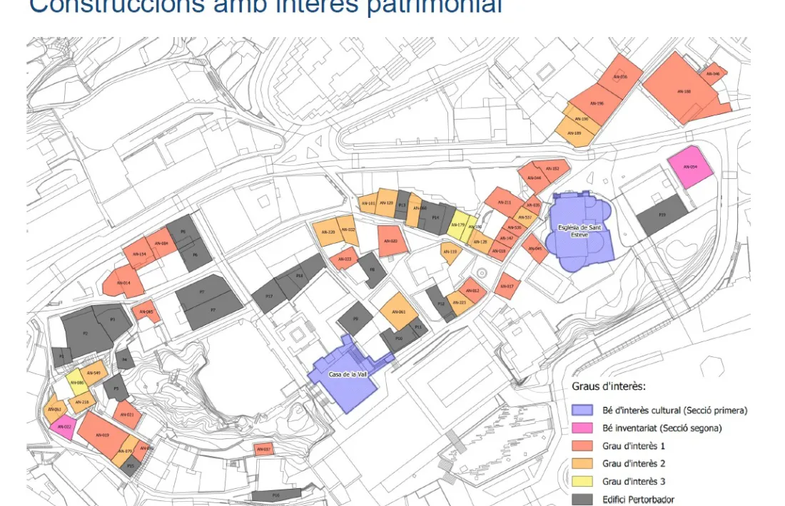 En blau, Casa de la Vall i Sant Esteve; en gris, els edificis considerats “pertorbadors”.