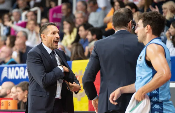 p. 28 bc morabanc vs dreamland gran canaria acb photo dani catalan