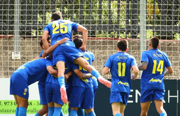 p. 29 ue santa coloma vs ranger's foto xavi miro faf