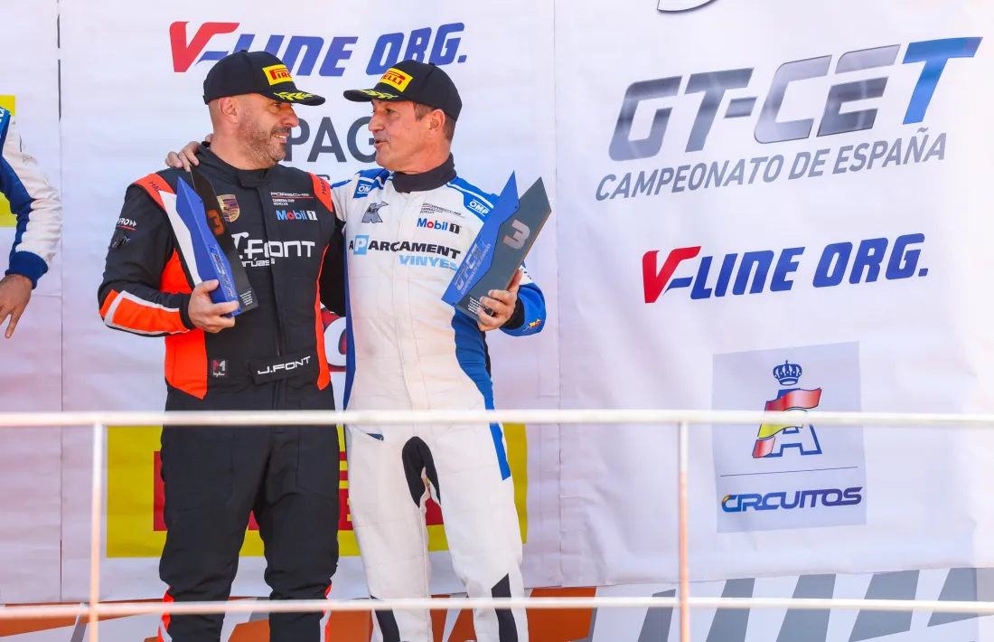 Joan Vinyes, al podi a València.