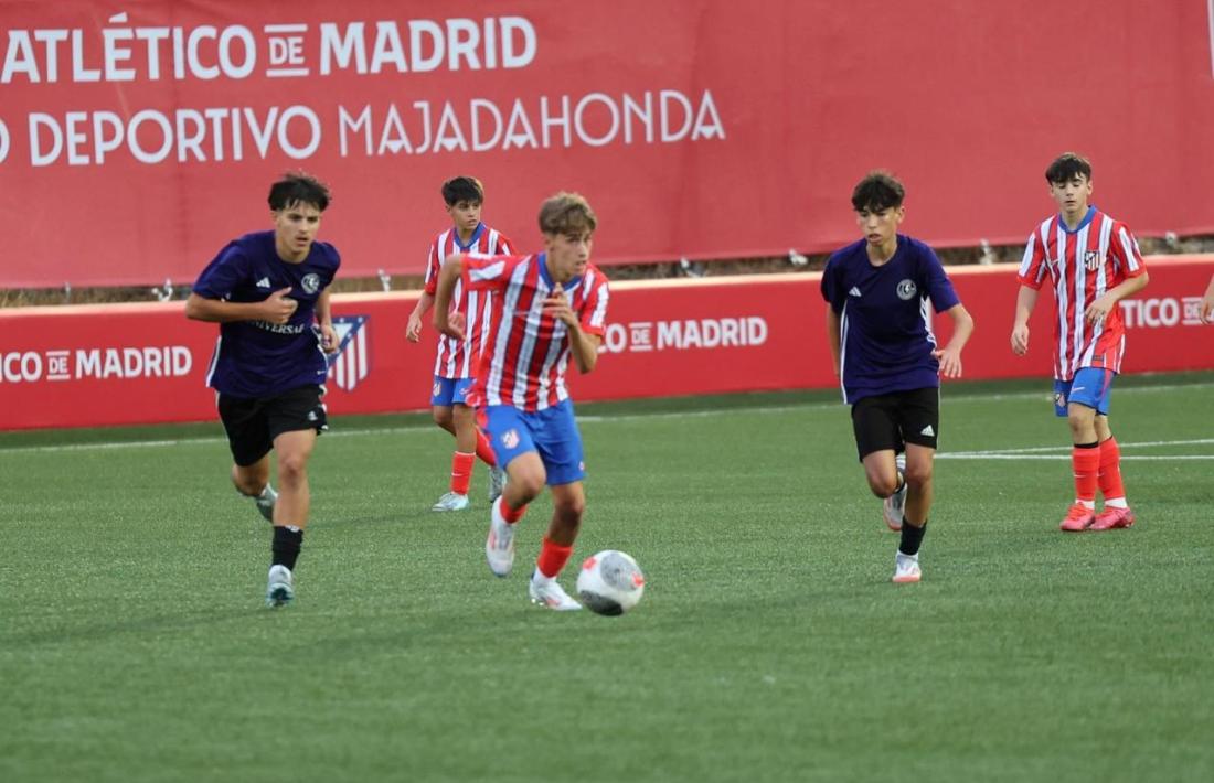 Julen Sánchez, en un dels seus partits aquesta temporada amb l’Atlètic de Madrid cadet B.