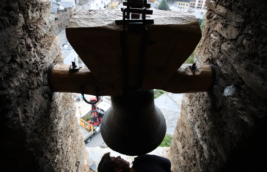 Ara sí, ja al seu loc, i el Francisco comprovant el batall.