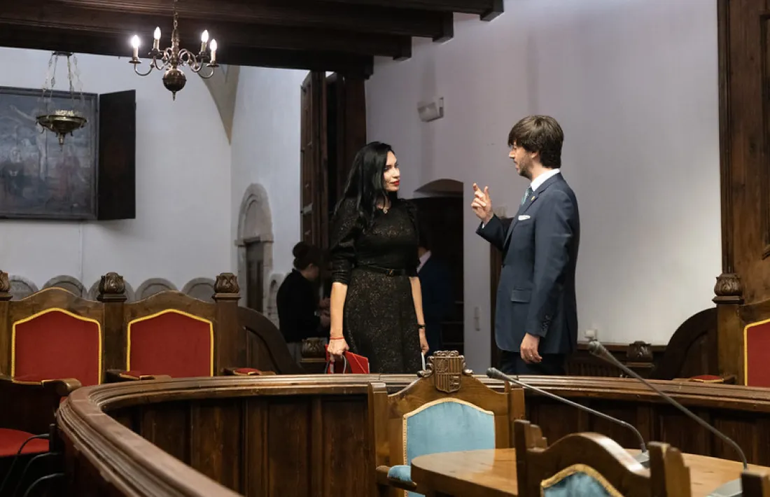 El síndic general, Carles Ensenyat, ha rebut, aquest dijous l’ambaixadora de Sèrbia a Andorra i Espanya, Irena Šarac.