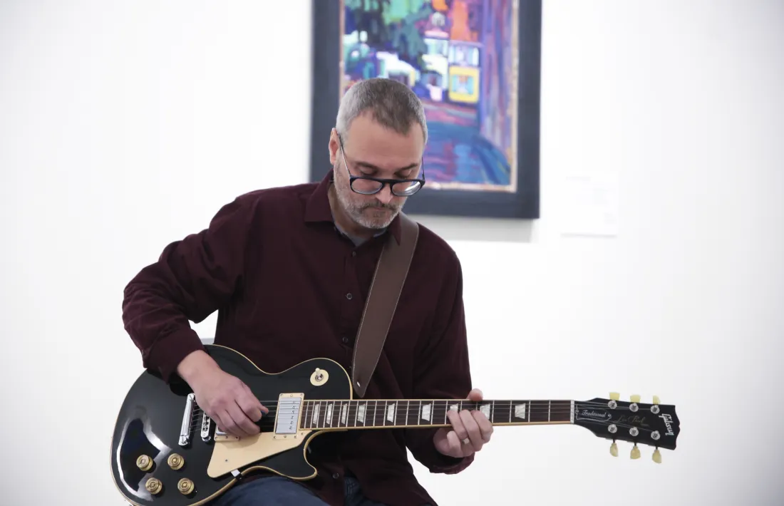 Oriol Vilella, autor de la banda sonora de 'Khrôma', la penúltima exposició del Thyssen.