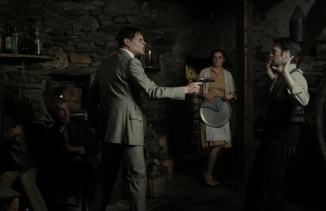 L’‘homo APM’ Manel Piñero és Boris a ‘L’estafador que va ser rei’.