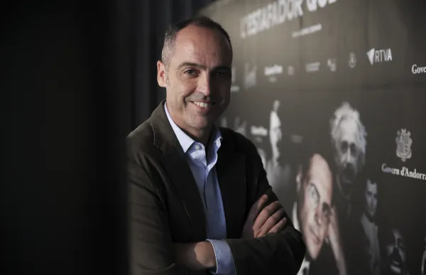 p. 15 Jorge Cebrian - Facundo Santana