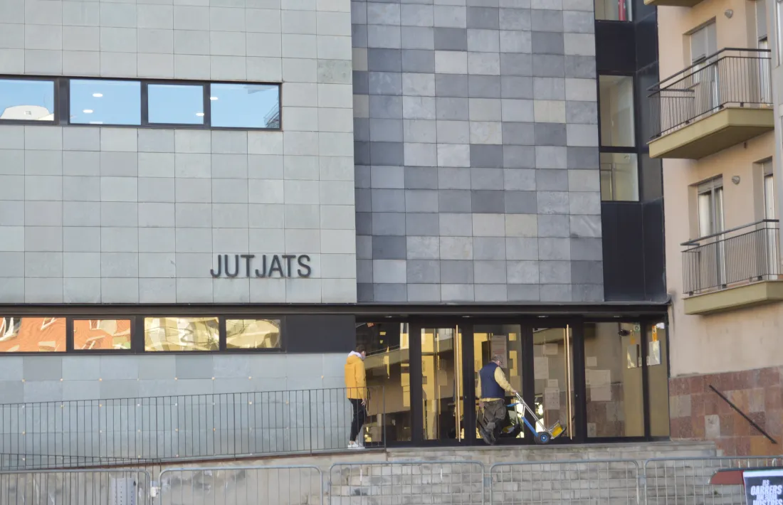 L'edifici judicial a la capital alturgellenca. 