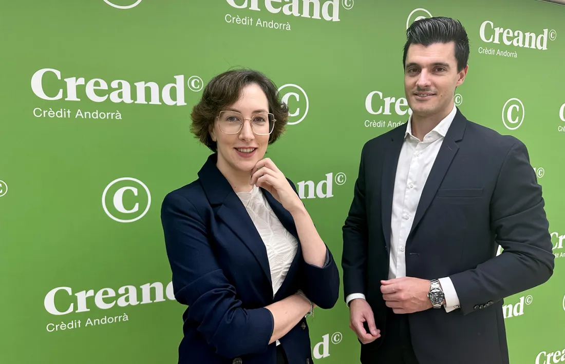 La gestora d’Actius Alternatius de Creand Crèdit Andorrà, Estel Sardà, i el gestor de Carteres Flexibles i Renda Variable de Creand Crèdit Andorrà, Robert Sanz.