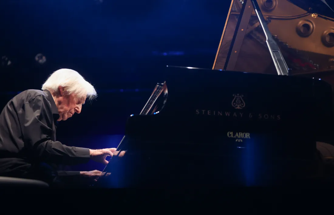 El mestre basc, concentrat a l’inici de l’adagio de la ‘Tocata en do major’ de Bach.