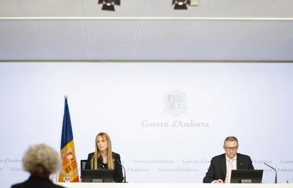 p. 07 1 cadena bardina_sfga cesteve