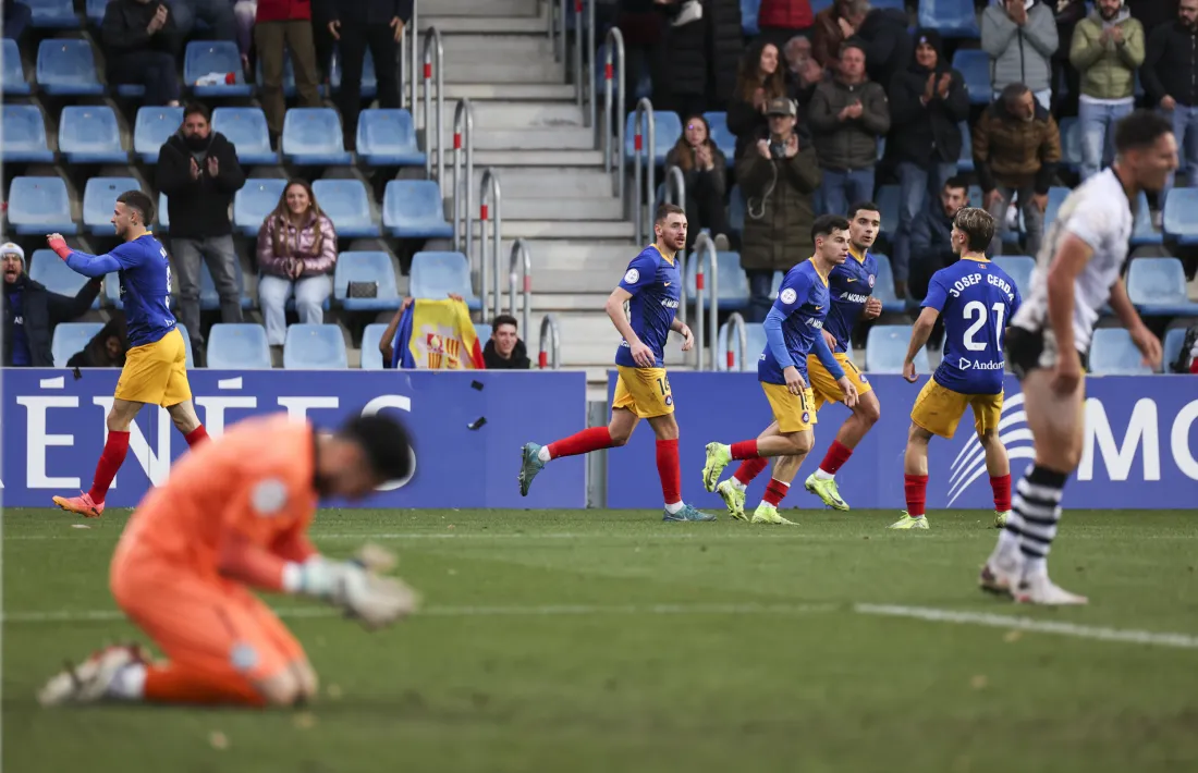 Manu Nieto, que va ser batejat per Eder Sarabia com ‘El Delanterazo’, va marcar el gol de l’empat al 74.