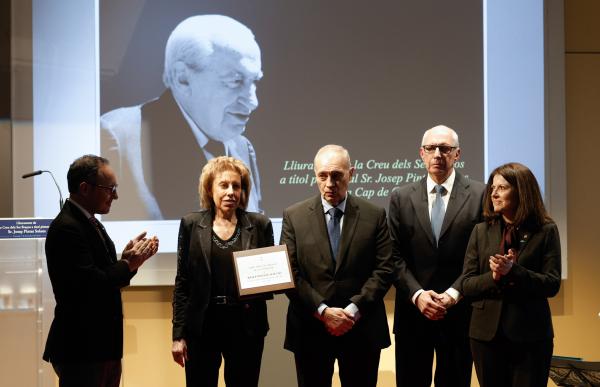 p. 05 creu set bracos josep piintat solans_sfga_cesteve