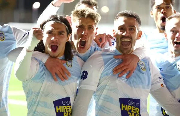 p. 29 rangers vs pas foto faf