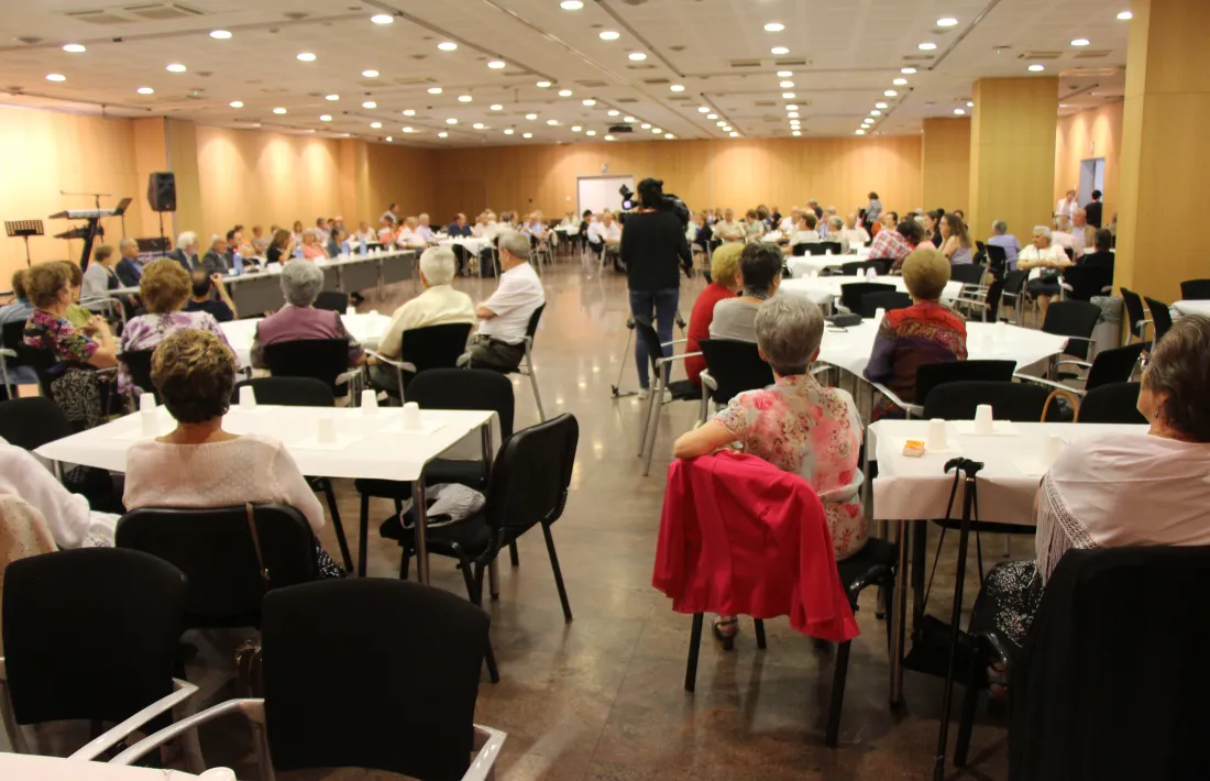   L'Assemblea de la Federació d'Associacions de la Gent Gran demana unes pensions dignes