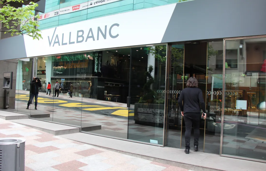   Cinca confirma que s'estan ultimant els tràmits per completar la venda de Vall Banc a JC Flowers