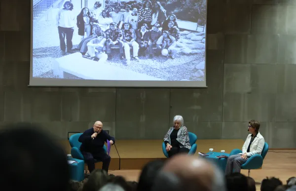 p. 01 Escola Andorrana - Facundo Santana