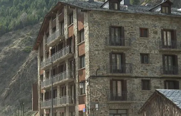 habitatges canillo