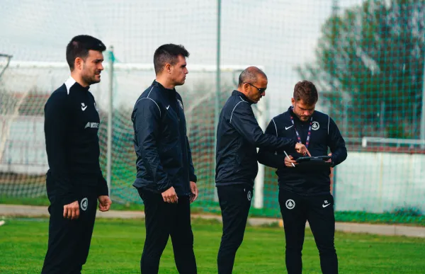 p. 28 beto company i ferran costa foto fc andorra