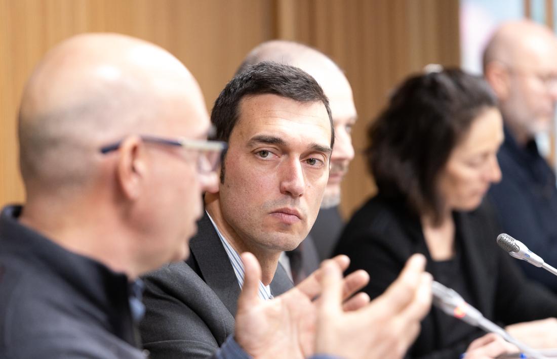Jorge i González durant la compareixença d’avui davant la comissió legislativa.