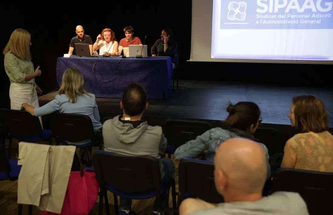 Una assemblea del Sindicat de Personal Adscrit a l'Administració General.