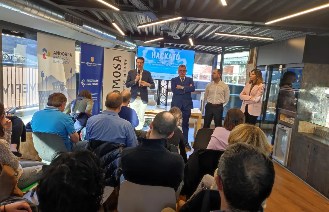 Una 'hackató' que es va organitzar per a la reducció i compensació d’emissions de CO2.