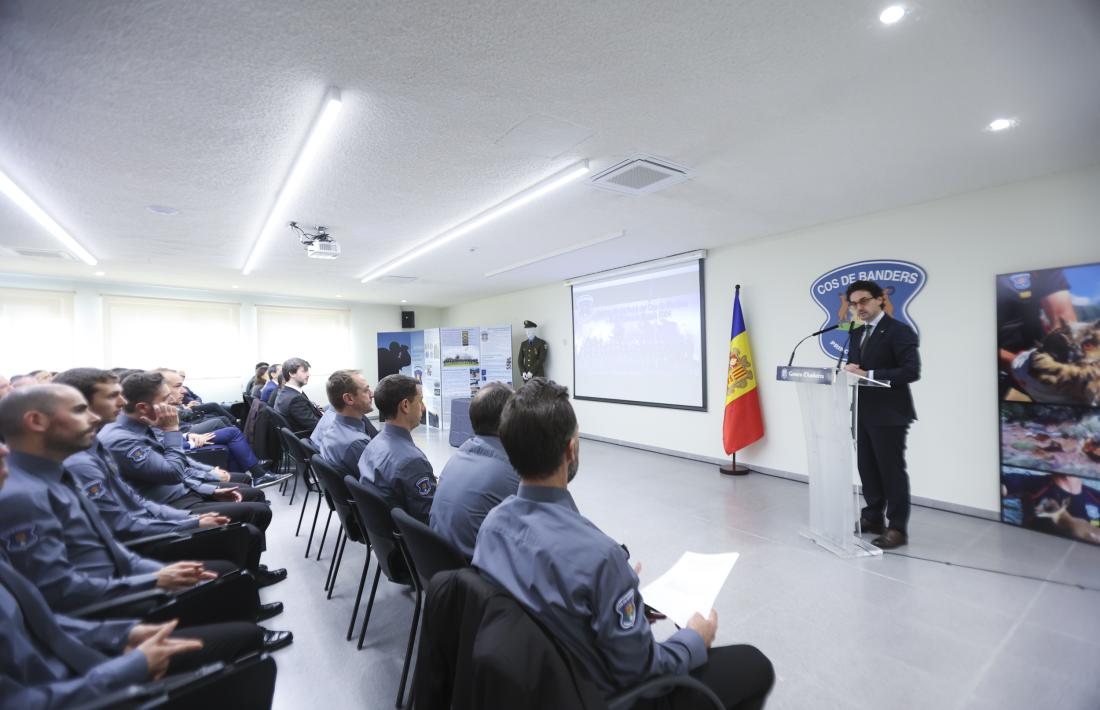 Els efectius dels banders durant la celebració del patró del cos.