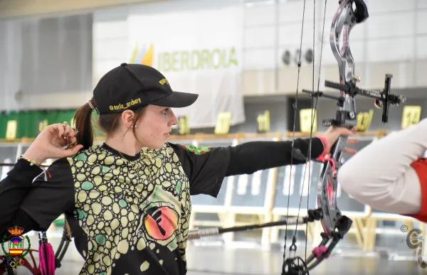 p. 29 nuria sinfreu foto federació andorrana de tir amb arc