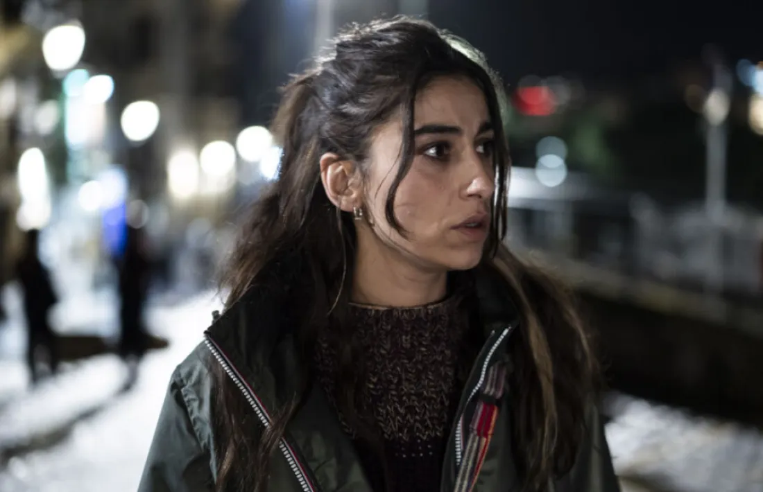 L’actriu extremenya Carolina Yuste dona vida a l’agent doble Elena Tejada a ‘La infiltrada’.
