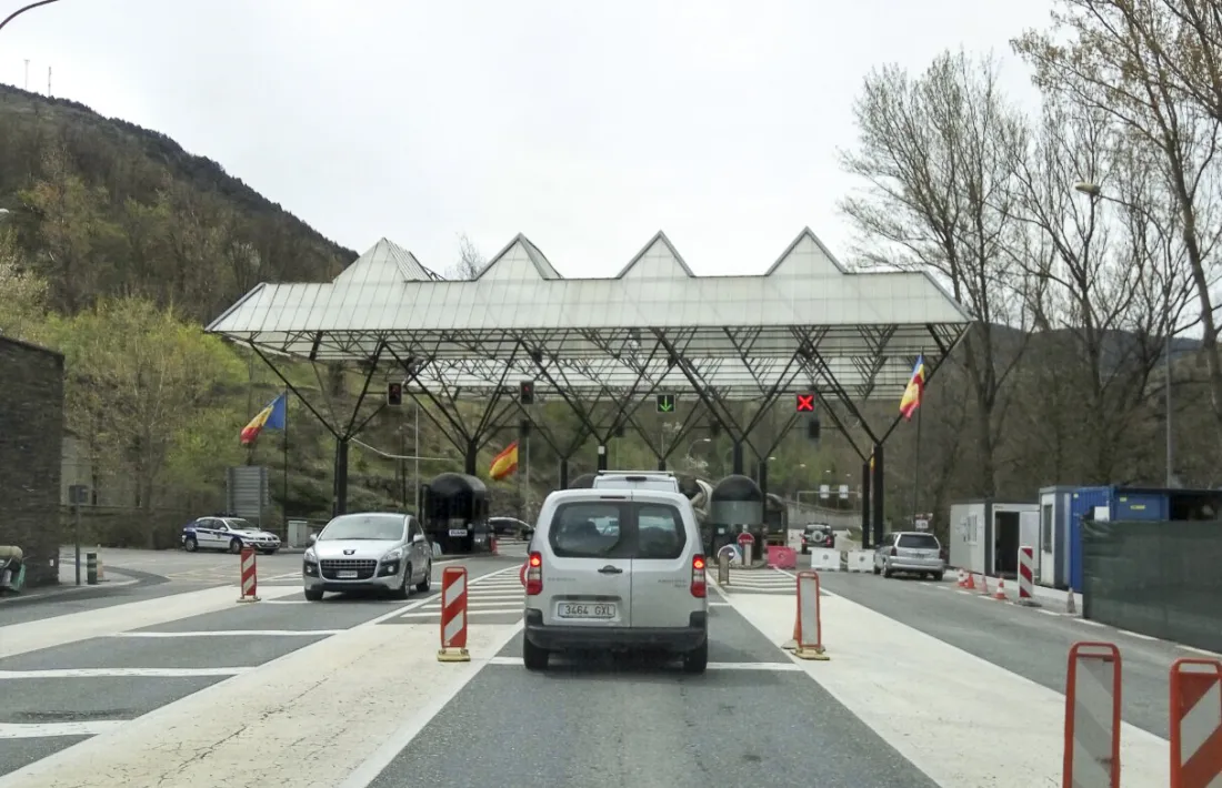La lliure circulació de persones és inviable a Andorra, segons un estudi