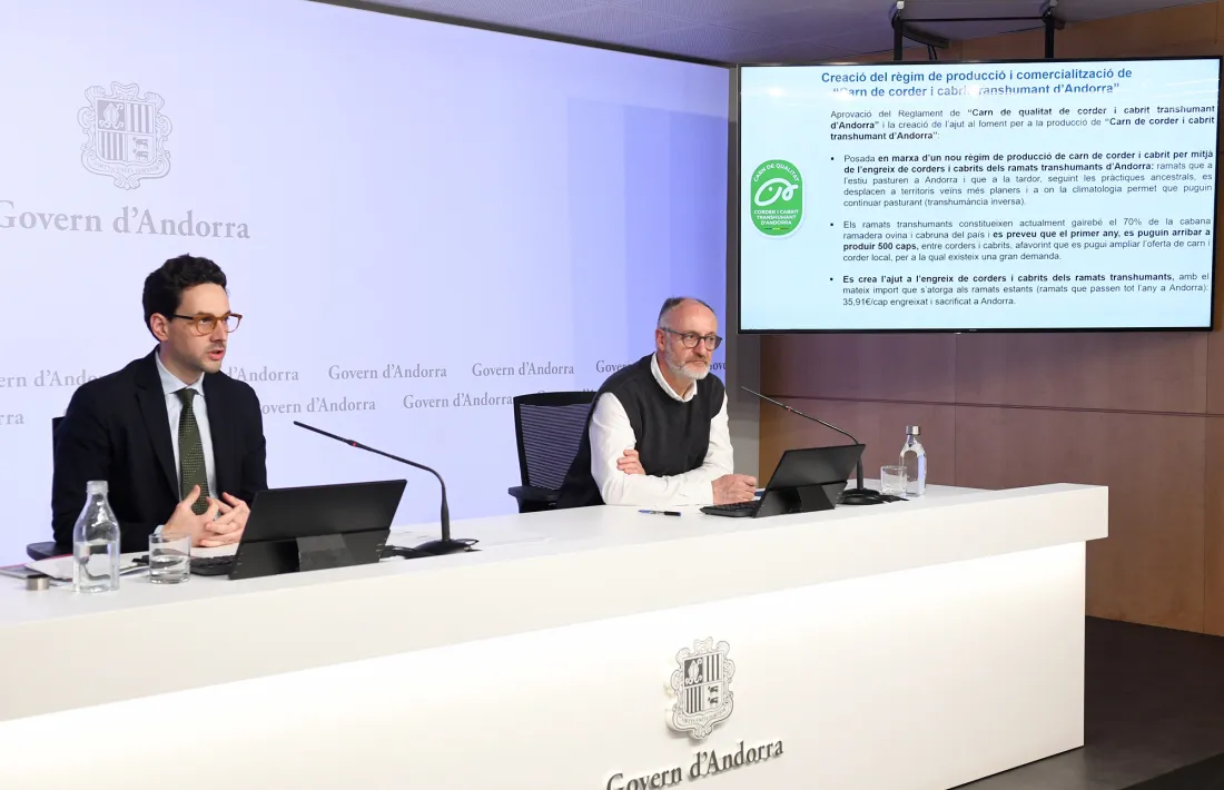 Guillem Casal i Josep Casals expliquen els nous ajuts al sector primari.
