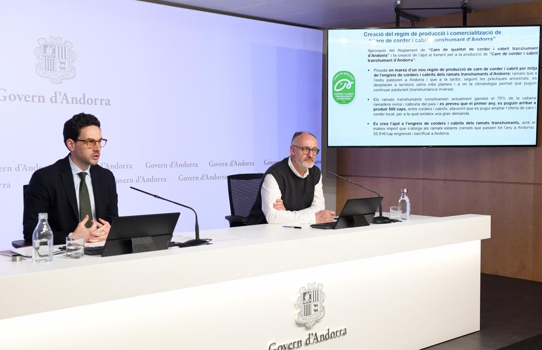Guillem Casal i Josep Casals expliquen els nous ajuts al sector primari.