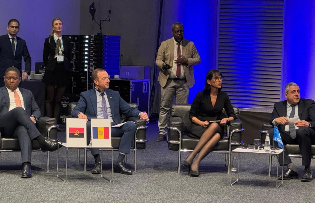 El ministre de Turisme i Comerç, Jordi Torres, a l'ITB de Berlín.
