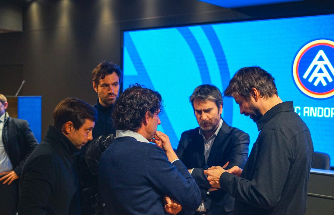 Gerard Piqué, en una roda de premsa feta a MoraBanc.