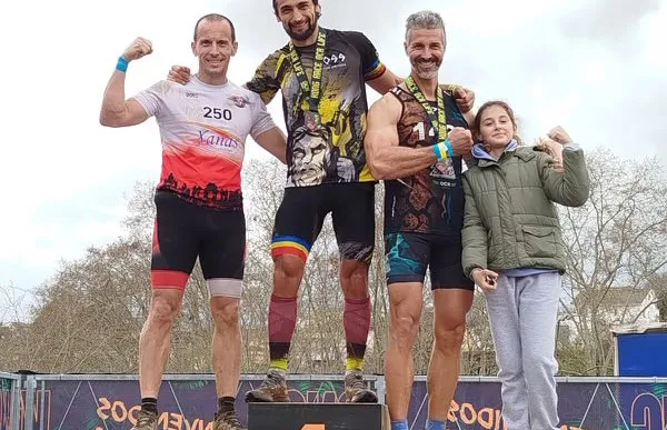 p. 29 lopez cross a la kong race foto facebook