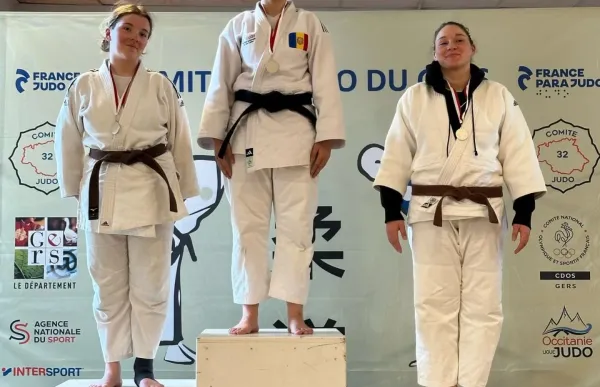 p. 29 isona cerro or a condom foto fandjudo