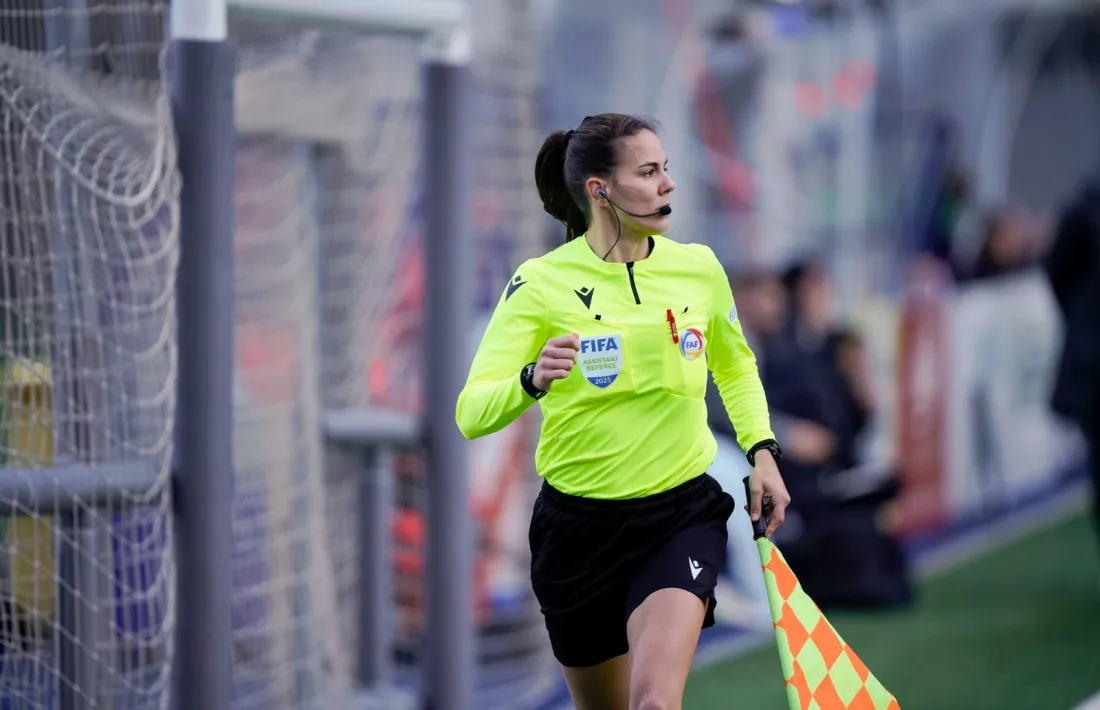 ‘Nhoa’ va fer diumenge d’assistent en un partit de la lliga.