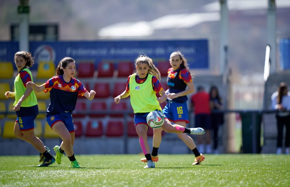 La selecció, dirigida per ‘Pana’, en el seu últim entrenament al país.