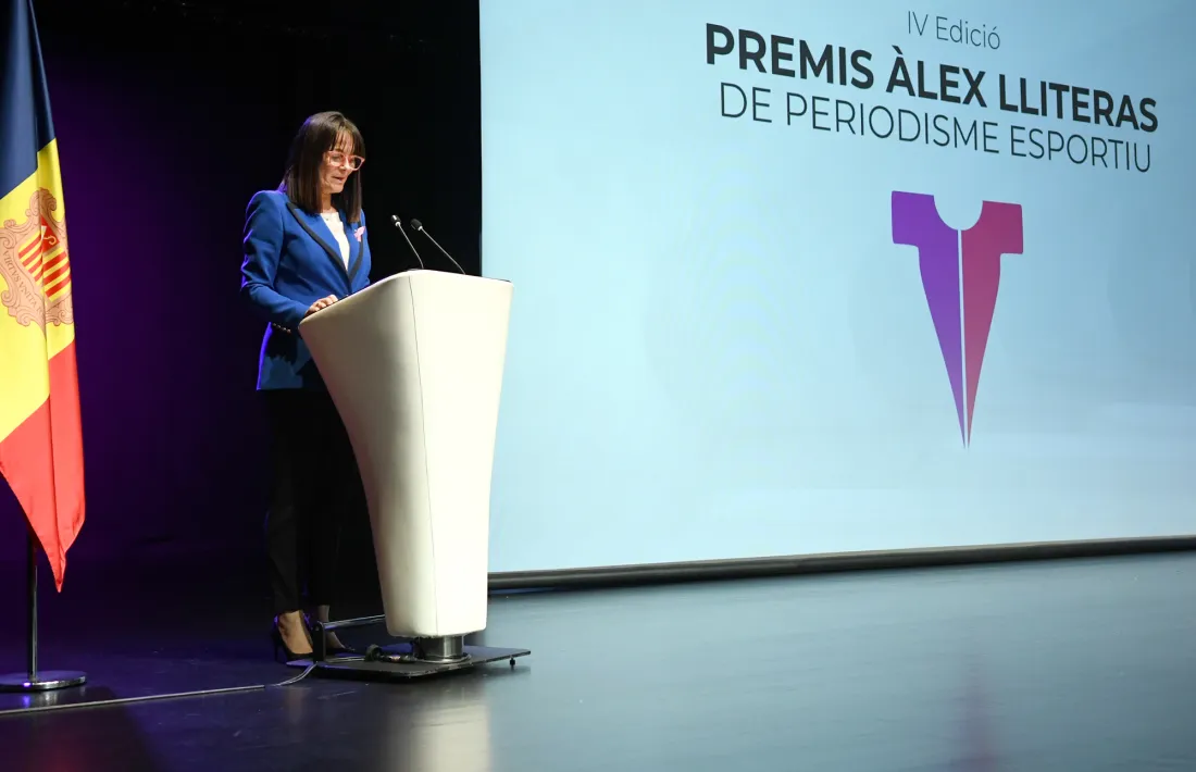 La titular de Cultura, Joventut i Esports en la quarta edició del premi.