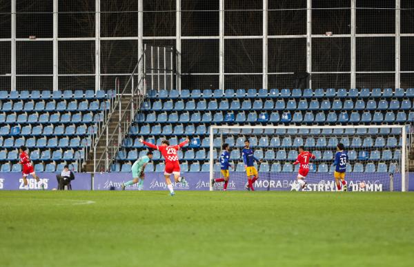 p. 28.1 FC Andorra - Facundo Santana-1