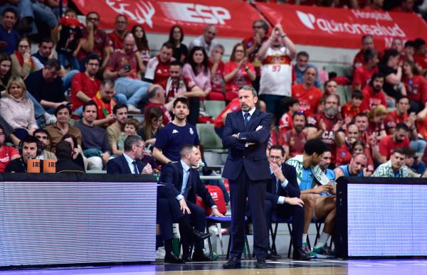 p. 29 joan plaza RS799883_J25 UCM-MBA Firmar acb Photo - Javier Bernal
