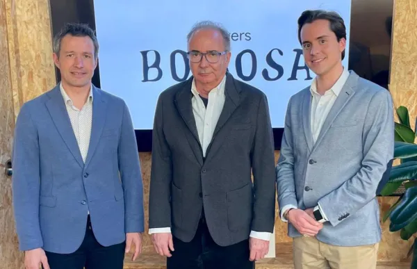 astrie_0-large