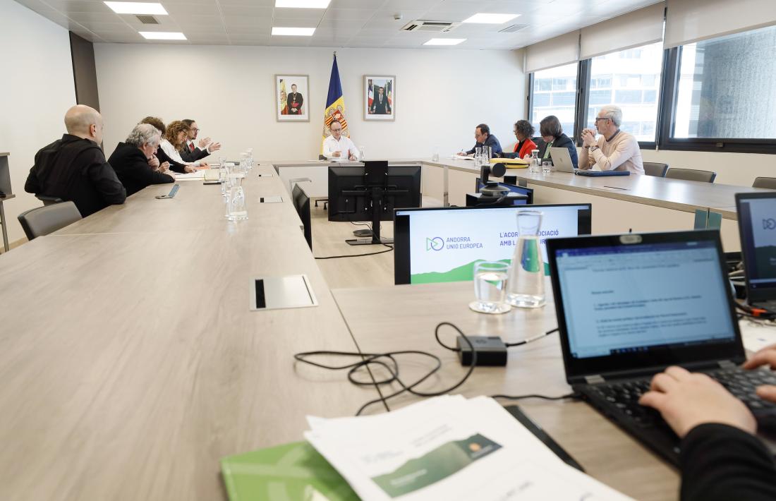 Reunió del pacte d'Estat per l'acord d'associació amb la UE.