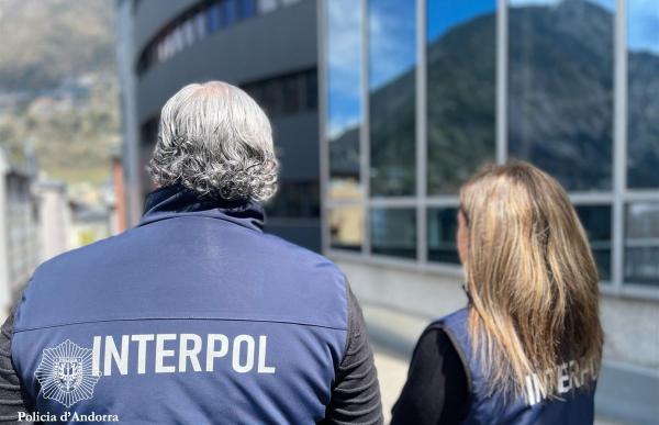 poli interpol